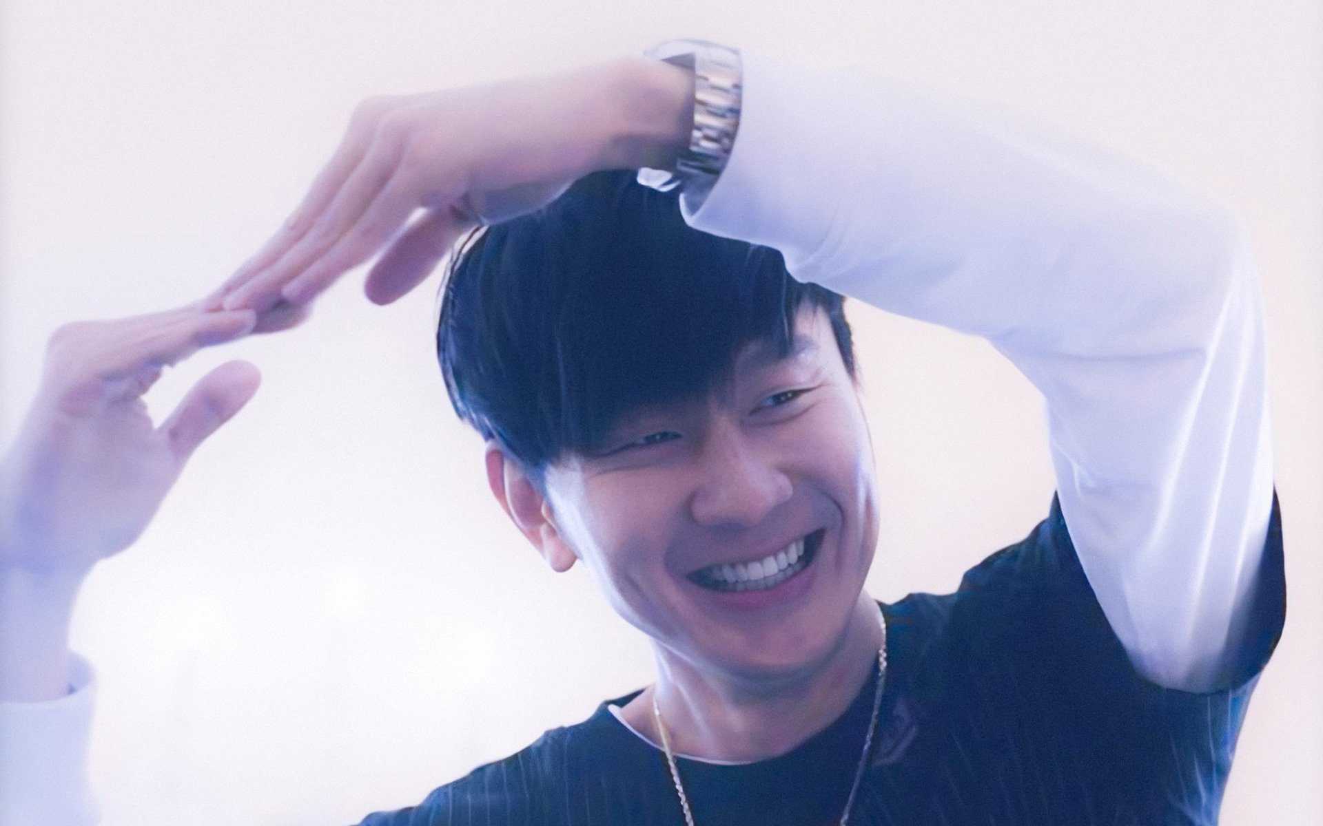 -专家分析：反手神准助樊振东重拾巅峰状态，樊振东反手训练视频